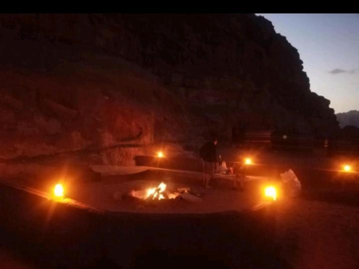 Wadi Rum Fun Time Tour'S ภายนอก รูปภาพ